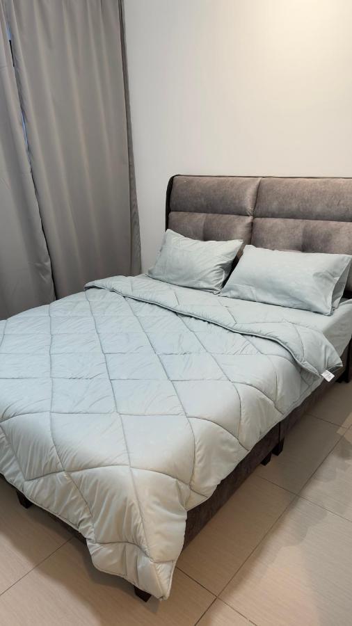 Duck Duck House 3br 7-11 Pax * Johor Bahru