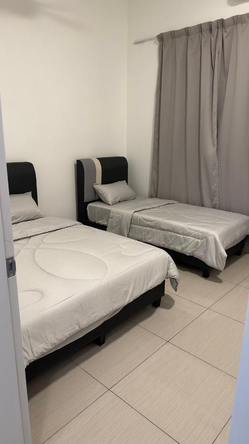 Apartment Duck Duck House 3br 7-11 Pax Johor Bahru