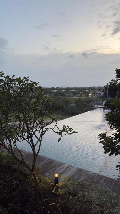 Duck Duck House 3br 7-11 Pax Apartment *